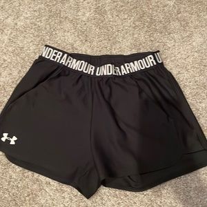 Under Armour Short lot